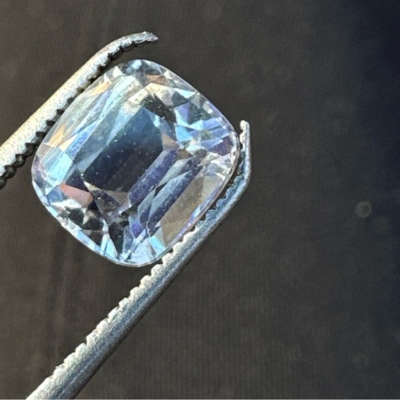 1.90 Carat’s Natural Aquamarine Gemstone - Picture 12 of 17